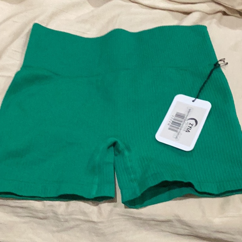 Zyia Active Shorts That You Will Love  And Yes It Will Fit M Brand New